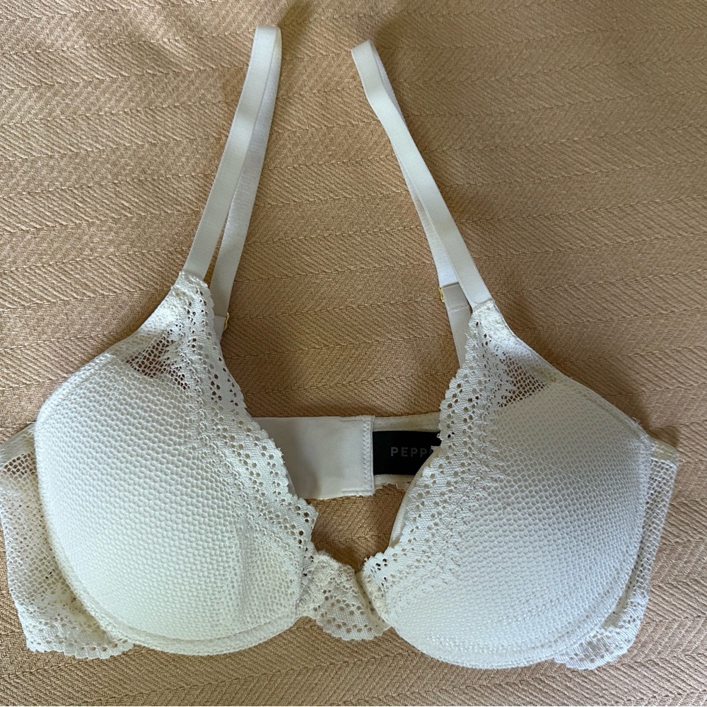 Pepper Signature All You White Lace Bra 34B